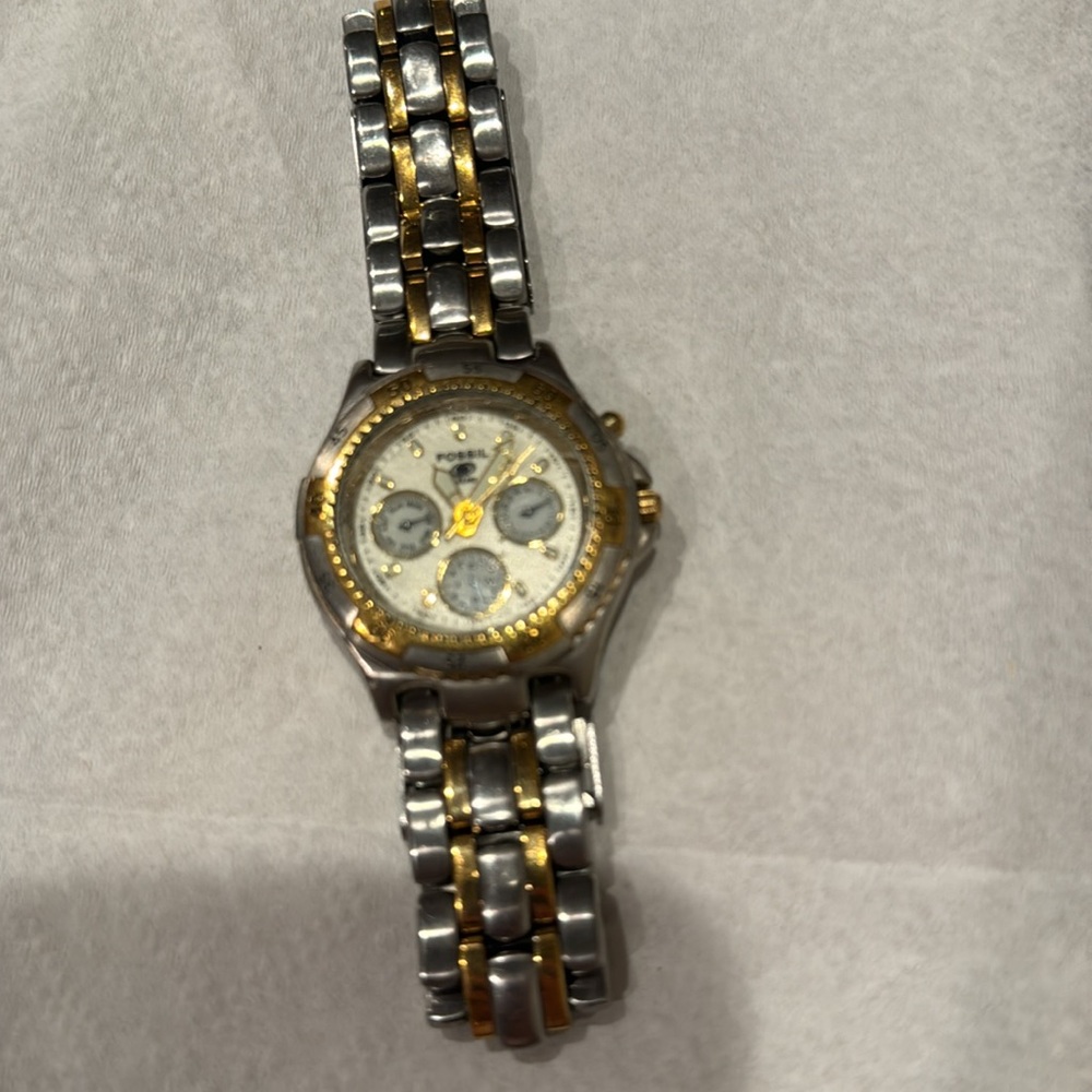 Fossil watch - Picture 2 of 2